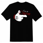 Ő AZ ÉN CSAJOM/PASIM...FEKETE RÖVID UJJÚ PÁROS PÓLÓ 